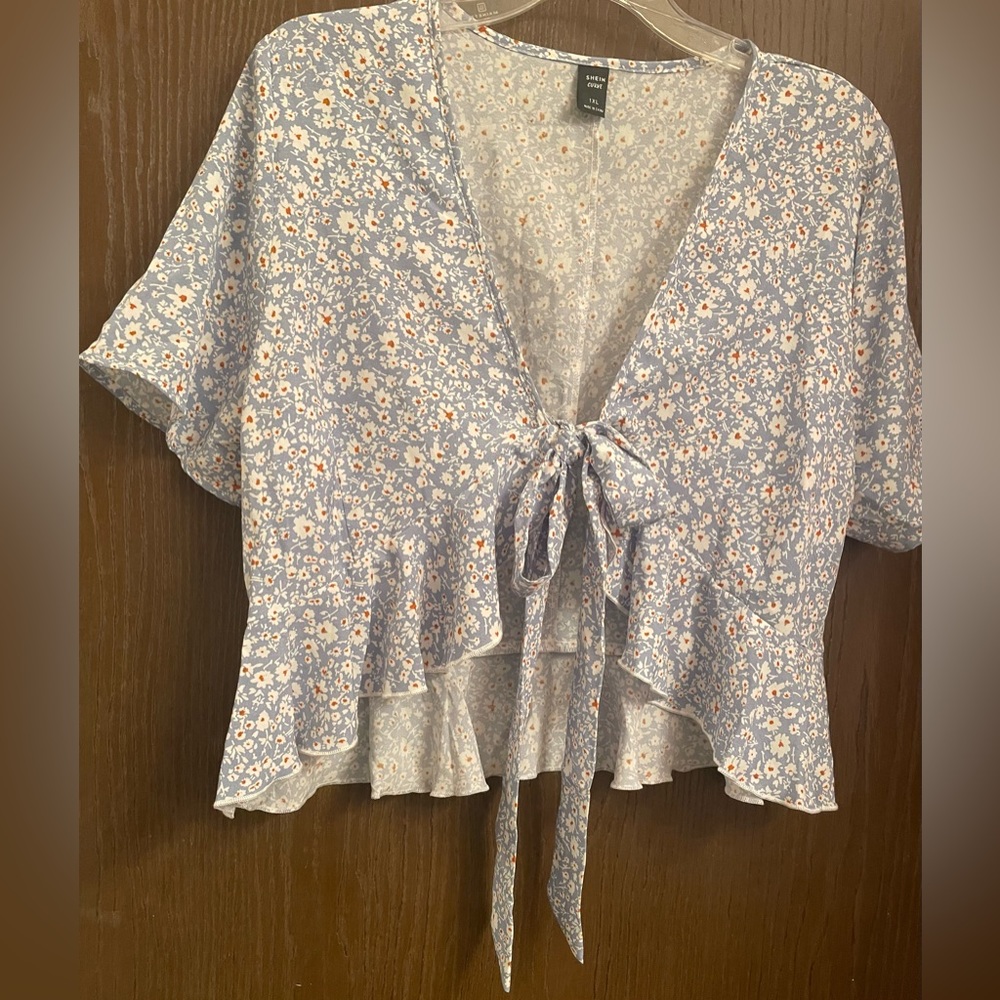 Shein Curve Duster Top Flowy Blue Floral Flutter Sleeve Women's 1XL Plus
